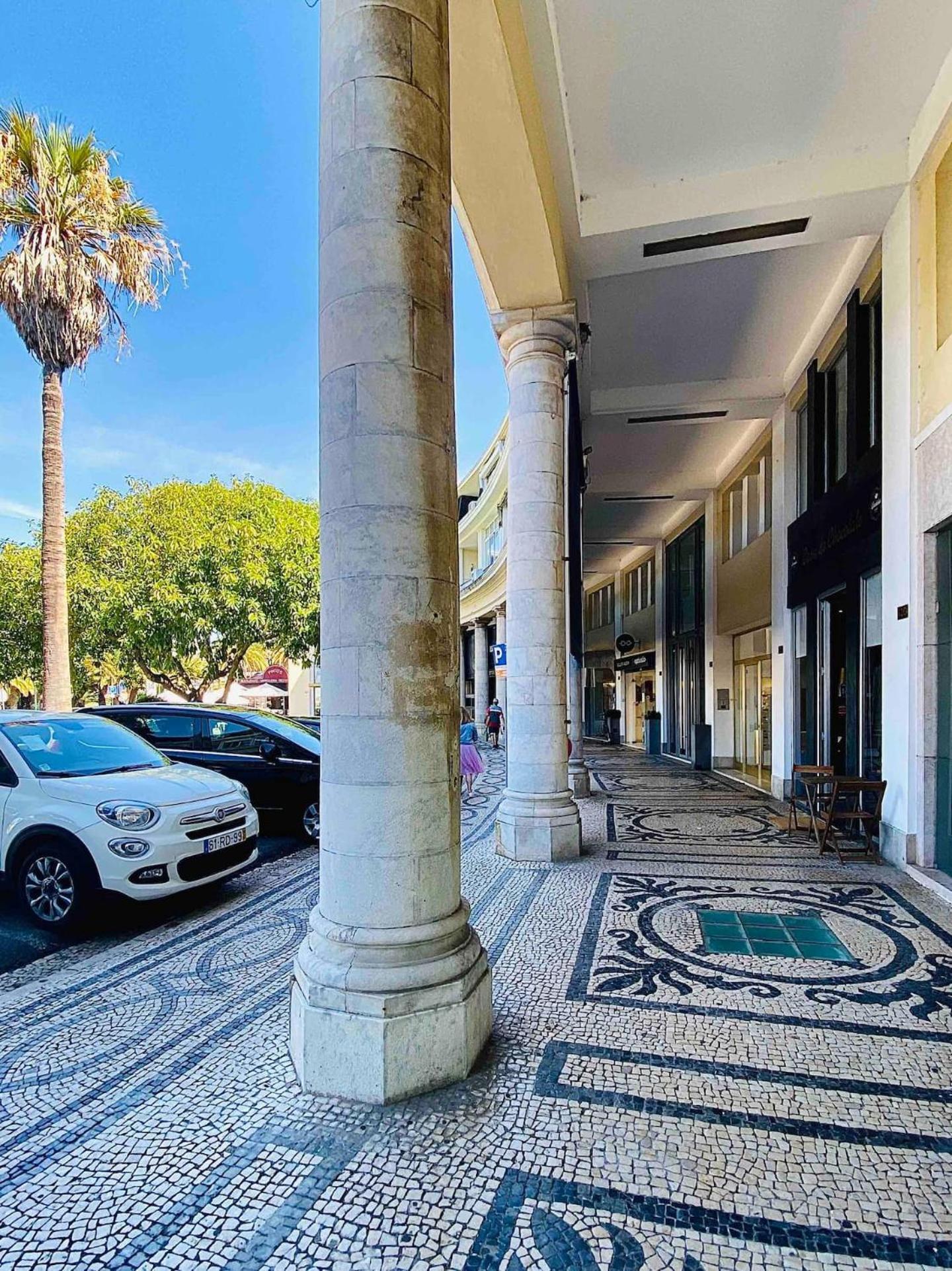 Sea View 2 Mins Walk To Beach And Estoril Casino المظهر الخارجي الصورة